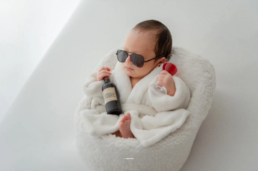 张掖宝宝额头高聪明有福气