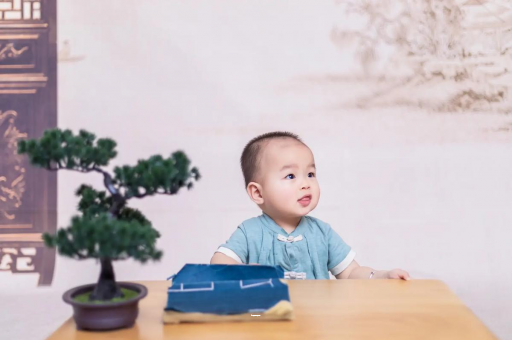 张掖三个月宝宝抬头不稳